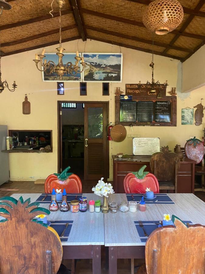 Mustika Ocean Lodge Gili Air Eksteriør bilde