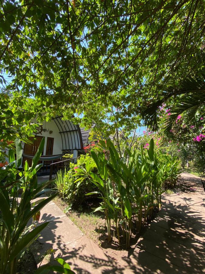 Mustika Ocean Lodge Gili Air Eksteriør bilde